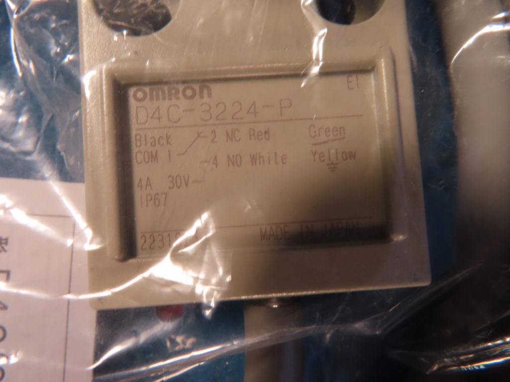 OMRON LIMIT SWITCH D4C-3224-P 1YEAR WARRANTY – Integrity Electric Direct