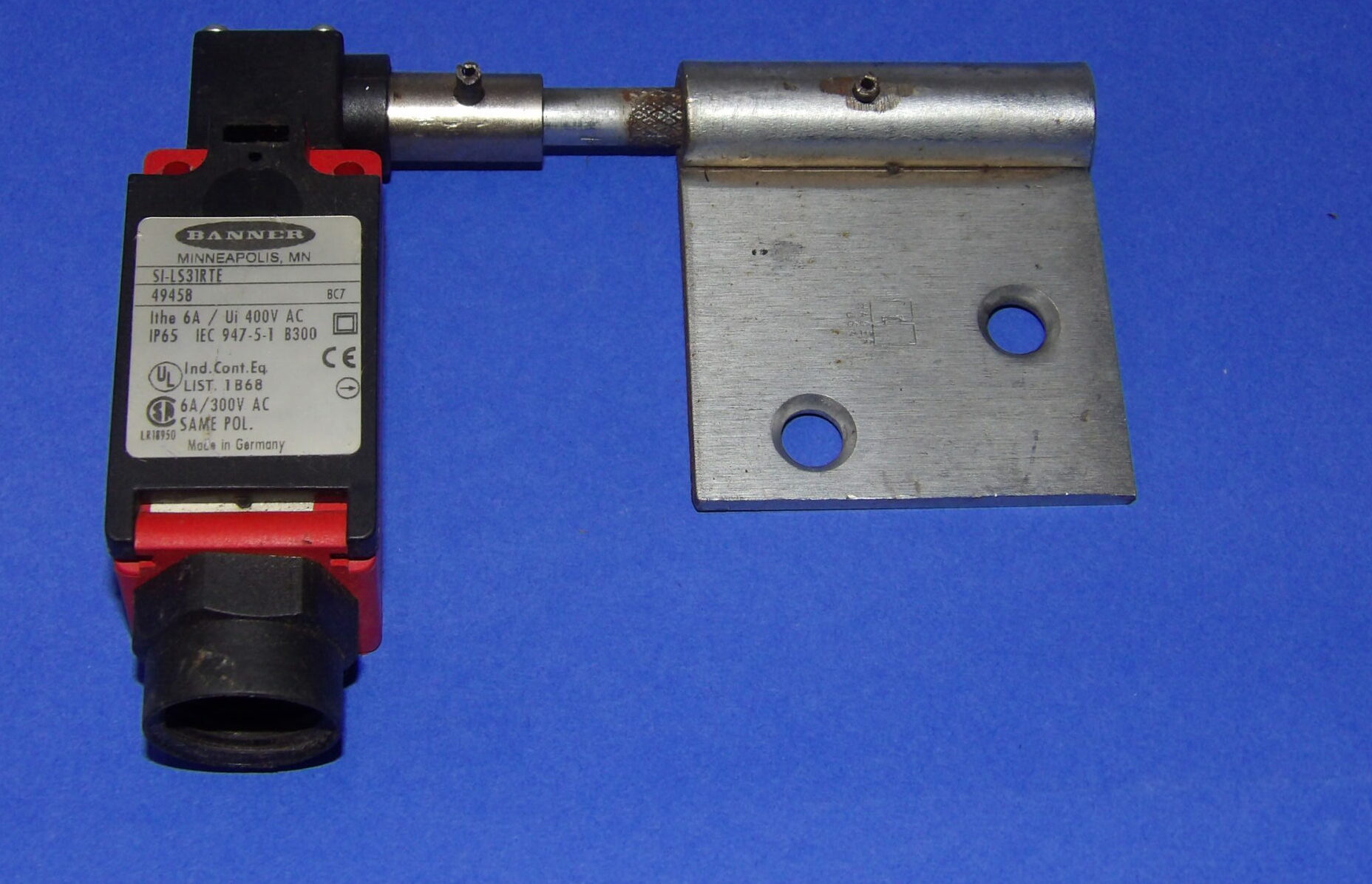 Banner SI-LS31RTE Hinged Limit Safety Switch + 1 Year Warranty